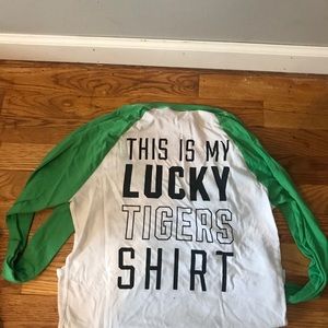 VS pink Detroit Tigers shirt